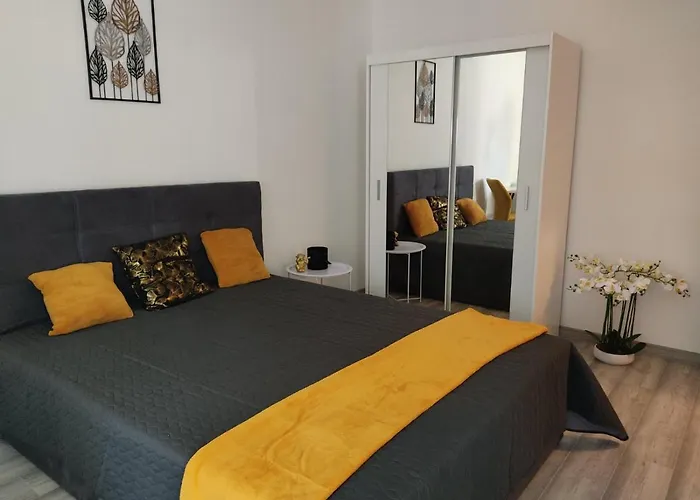 Love Lair Apartman